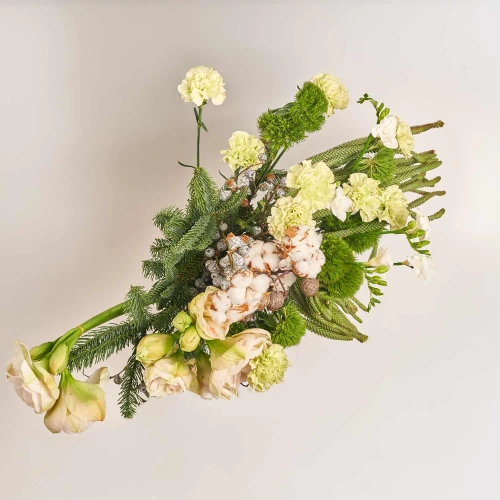 Букет Новорічний 602, артикул: 54193 Зображення товару Букет Новорічний 602, артикул: 54193