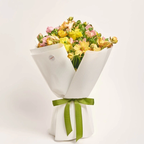 Зображення товару Букет 25 Ранункулюсів Батерфляй Мікс F687, артикул: 57557